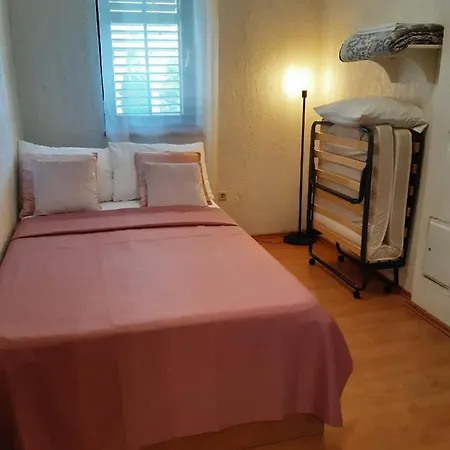 Apartment Margareta By El-pi Tours *