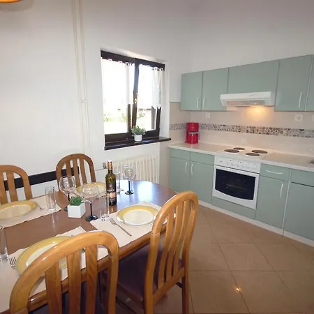 Margareta By El-pi Tours Apartment Njivice