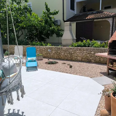 Margareta By El-pi Tours * Njivice