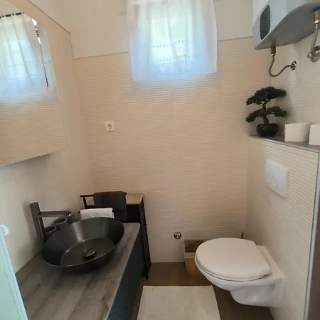 Διαμέρισμα Margareta By El-pi Tours Njivice