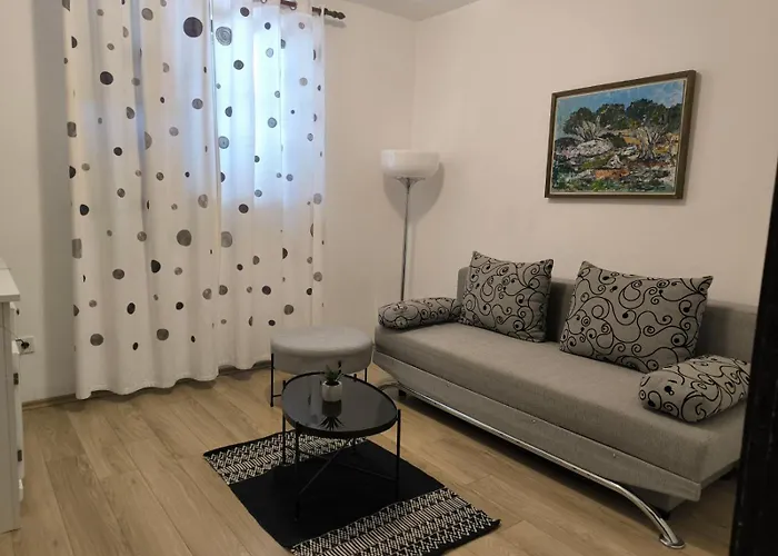 Margareta By El-pi Tours Apartamento