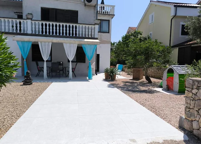 Apartamento Margareta By El-pi Tours Njivice